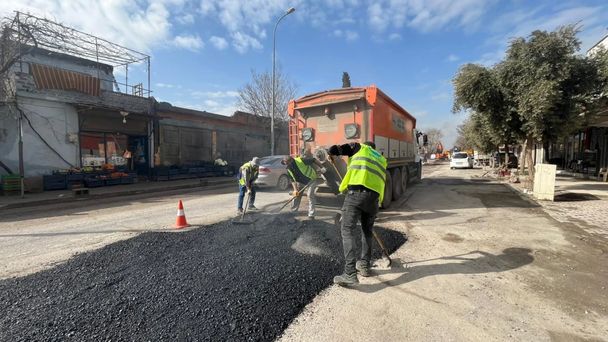 B&uuml;y&uuml;kşehir&rsquo;in asfalt mesaisi t&uuml;m hızıyla s&uuml;r&uuml;yor