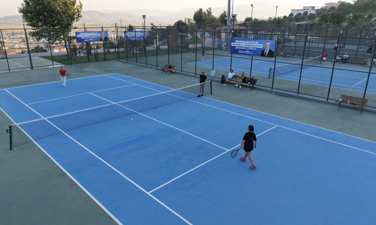 B&uuml;y&uuml;kşehir&rsquo;in &Ouml;d&uuml;ll&uuml; Turnuvasında 180 Sporcu Şampiyonluk İ&ccedil;in Ter D&ouml;k&uuml;yor