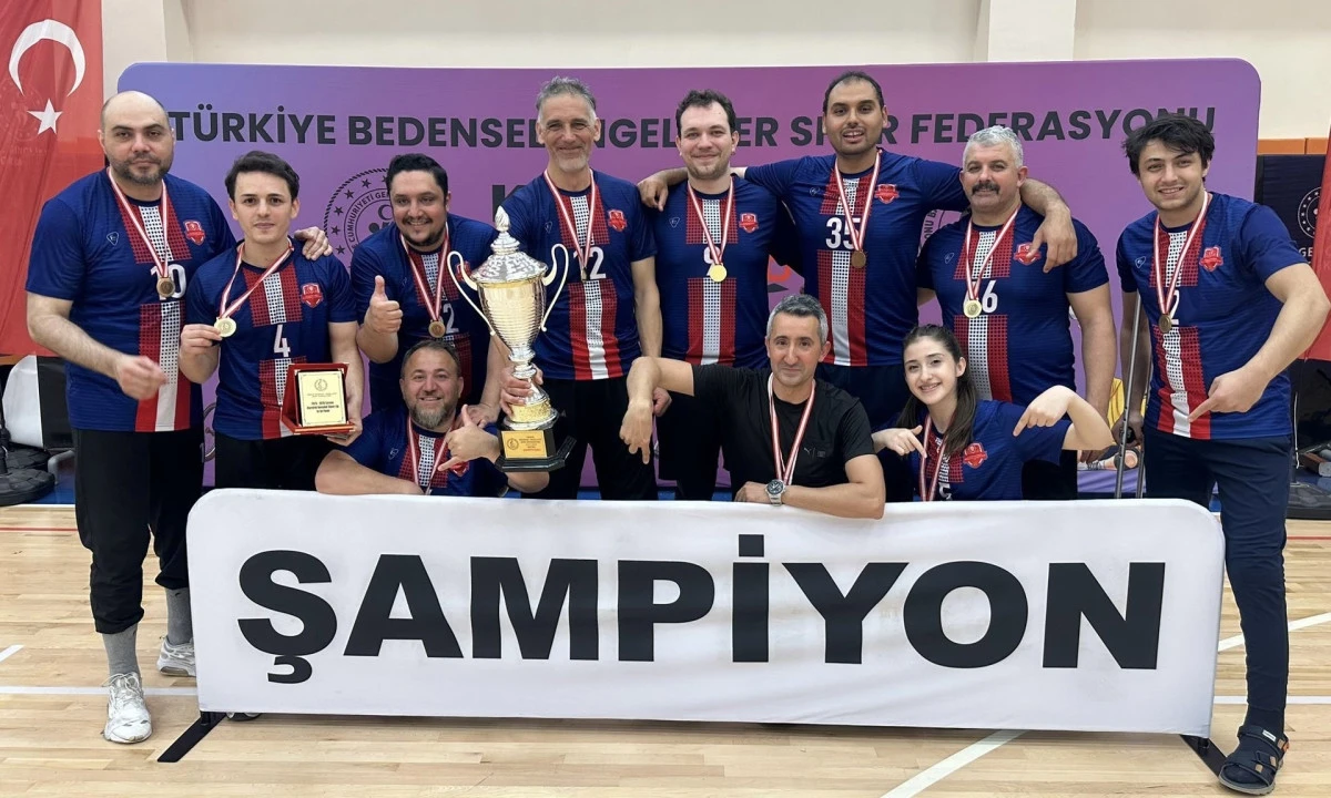 B&uuml;y&uuml;kşehir&rsquo;in Oturarak Voleybol Takımı S&uuml;per Lig&rsquo;de Namağlup Şampiyon