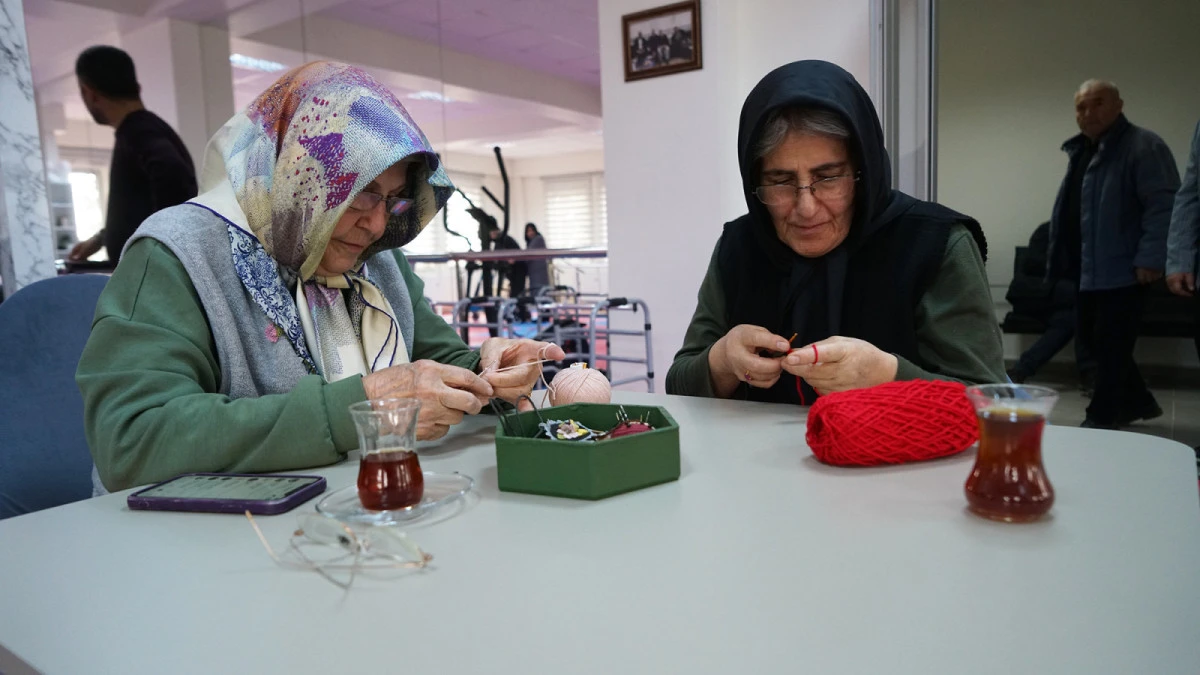 B&uuml;y&uuml;kşehir&rsquo;le Yaşlılara G&uuml;venli, Sağlıklı ve Aktif Yaşam