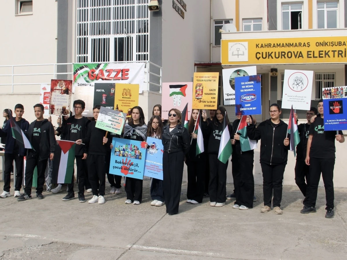 ÇEAL Öğrencilerinden Anlamlı Kermes: Gazze İçin El Ele
