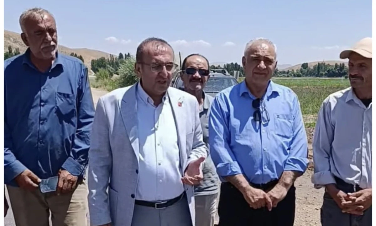 CHP İl Başkanı &Uuml;nal Ateş&rsquo;ten DSİ&rsquo;ye Sulama Hattı Tepkisi: &ldquo;&Ccedil;ift&ccedil;i &Uuml;r&uuml;n&uuml;n&uuml; Kuruyarak İzliyor&rdquo;