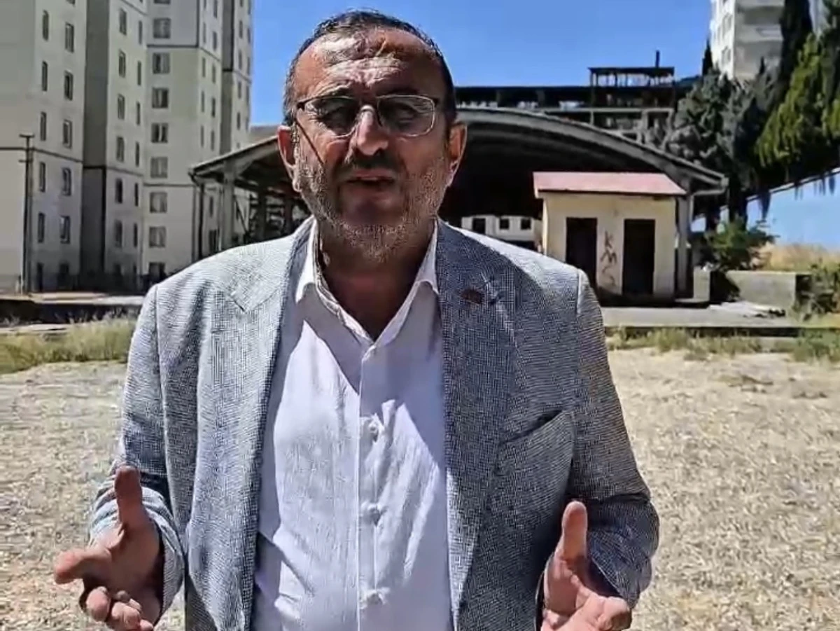 CHP İl Başkanı Ünal Ateş’ten Sert Tepki: “Kentin Rantı Birilerine Peşkeş Çekiliyor İddiası”