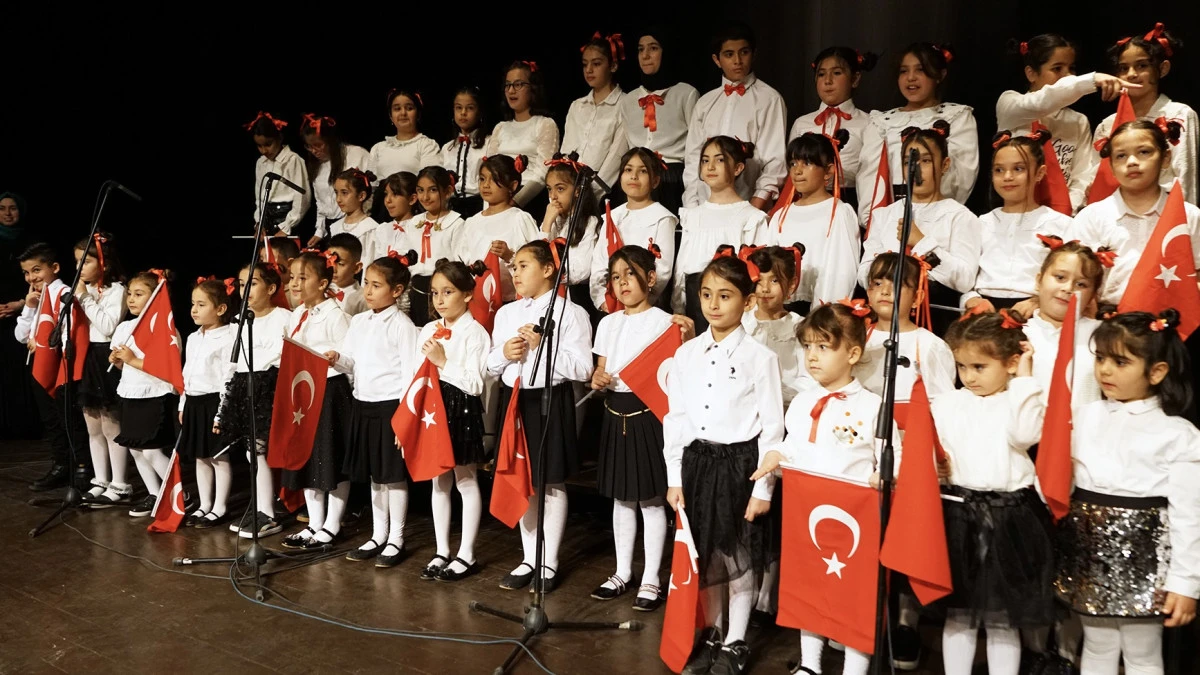 Çocuk Korosu’ndan Muhteşem Performans 