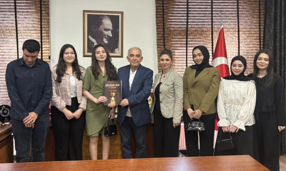 &Ccedil;ocukluğu G&ouml;r&uuml;n&uuml;r Kılmak İ&ccedil;in Anlamlı Proje B&uuml;y&uuml;yor