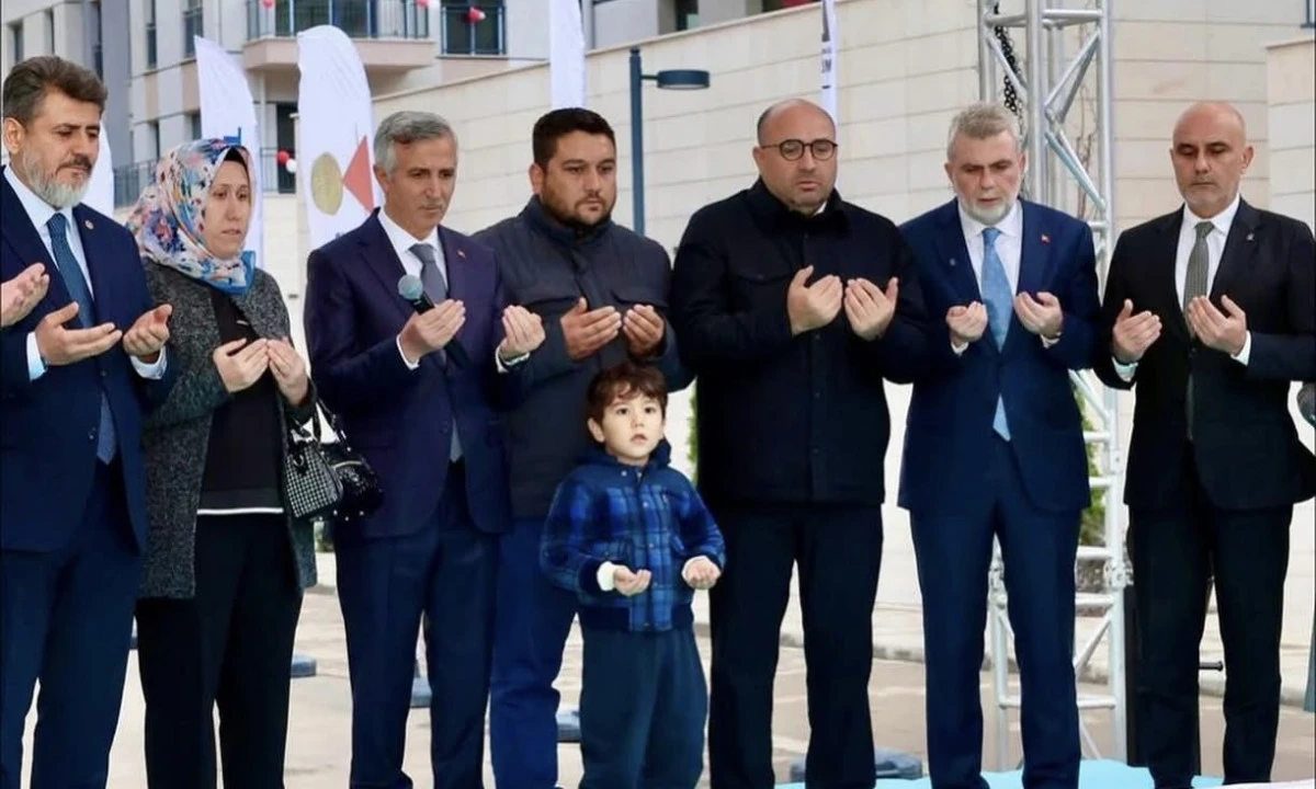 Cumhurbaşkanı Erdoğan 350 Bininci Deprem Konutunu Teslim Etti: Kahramanmaraş’ta 6 Bin 523 Konutun Anahtarları Sahiplerine Verildi