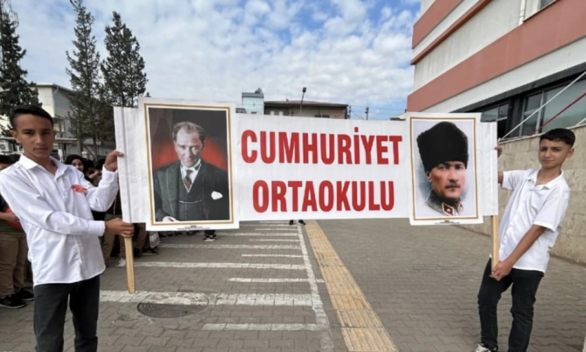 Cumhuriyet Ortaokulu’nda 102. Yıl Çoşkusu