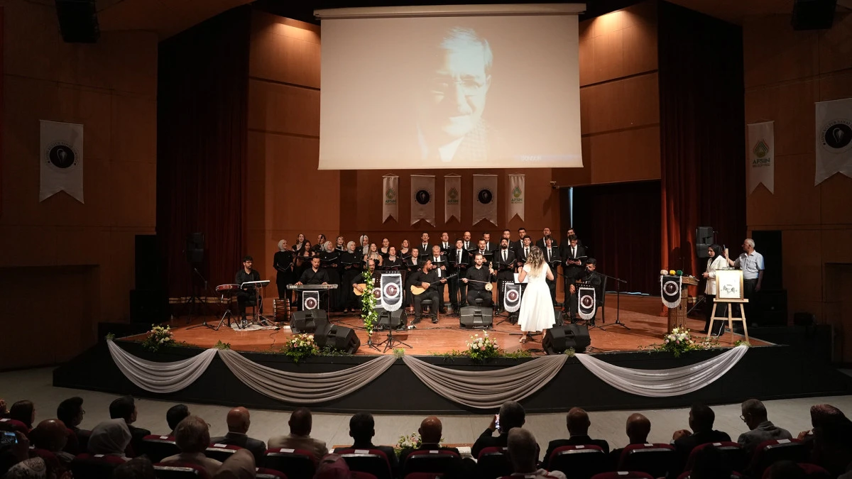 Doğduğu Topraklarda Mahzuni Şerif’e Vefa Gecesi