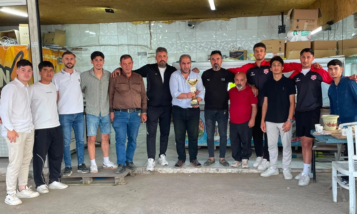 D&ouml;ngele Bozdoğanspor&rsquo;dan Merdan Balık&ccedil;ılık&rsquo;a Teşekk&uuml;r Ziyareti