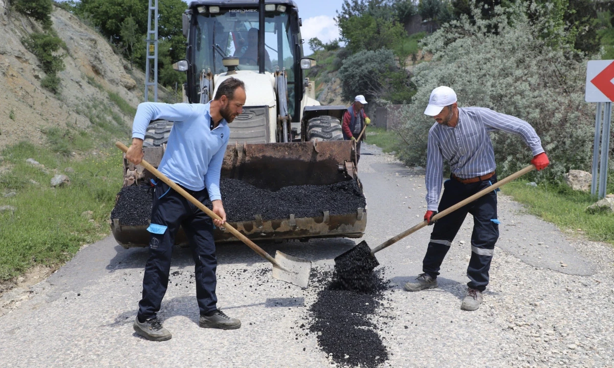 Dulkadiroğlu Belediyesi&rsquo;nden G&ouml;ll&uuml; Mahallesi&rsquo;nde Asfalt &Ccedil;alışması