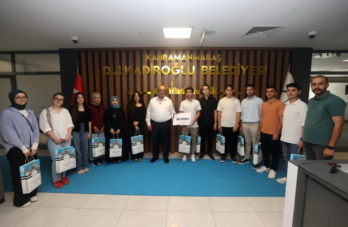 Dulkadiroğlu Belediyesi’nin Eğitim Yatırımı YKS’de Meyvesini Verdi
