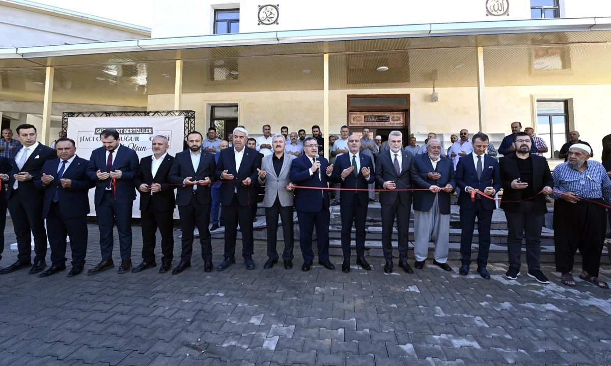 Dulkadiroğlu Hacı Osman Uğur Camii Hizmete Açıldı