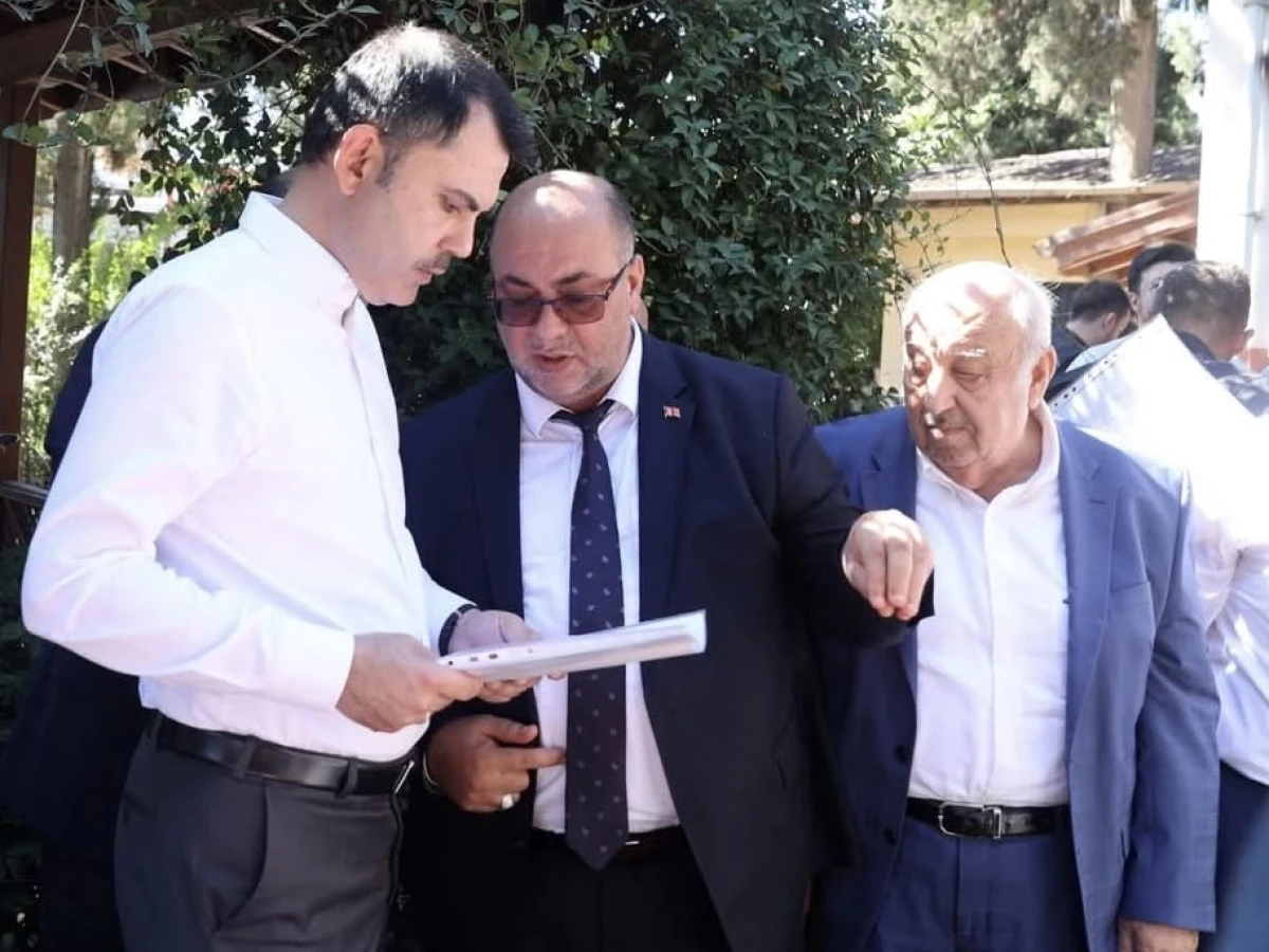 Dulkadiroğlu’na modern atık toplama aracı: Başkan Akpınar’dan Bakan Kurum’a teşekkür