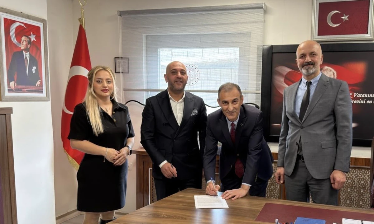 Dulkadiroğlu&rsquo;nda 36 AYLIK Maaş Promosyonu Akbank&rsquo;a: Personele 81 Bin TL Destek