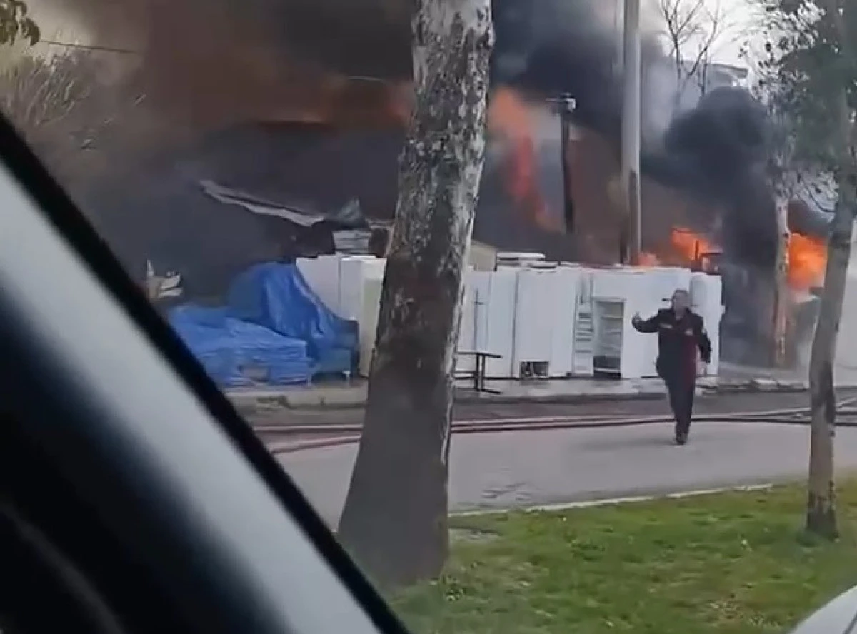 Dulkadiroğlu&rsquo;nda İkinci El Eşya D&uuml;kk&acirc;nında &Ccedil;ıkan Yangın S&ouml;nd&uuml;r&uuml;ld&uuml;