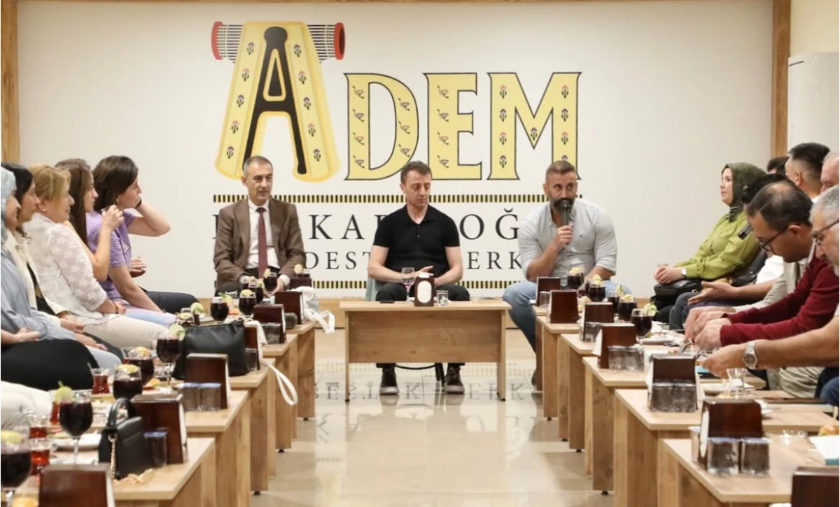 Dulkadiroğlu’nda Kitap Dostları “Kuşlar Yasına Gider” Üzerine Buluştu
