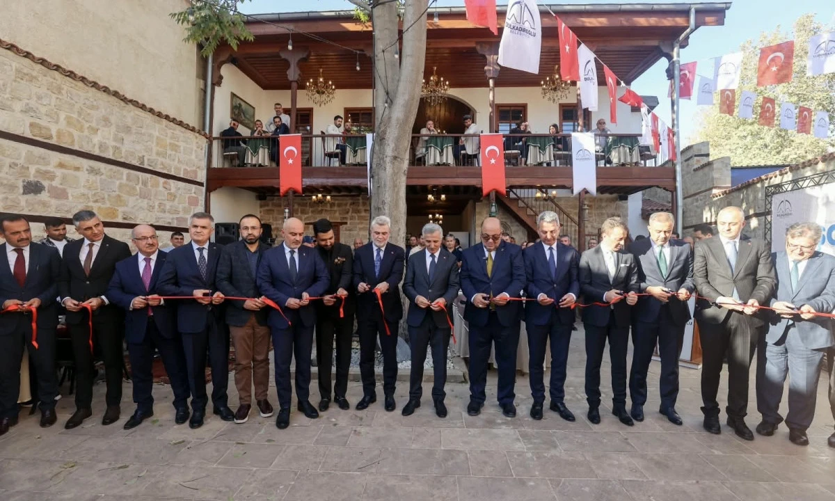 Dulkadiroğlu&rsquo;nda K&uuml;lt&uuml;r ve Sanata Yeni Bir Soluk: Avlu1890 G&ouml;rkemli T&ouml;renle A&ccedil;ıldı
