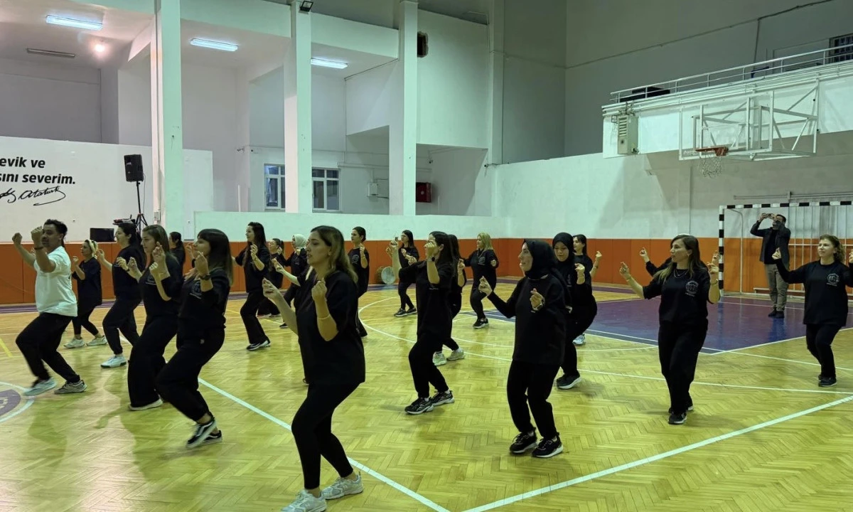 Dulkadiroğlu’nda Öğretmenlerden Halk Dansları Topluluğu: Maarif Ekibi Çalışmalara Başladı