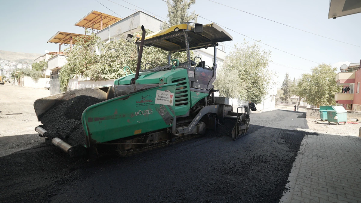 Dulkadiroğlu&rsquo;ndaki okul b&ouml;lgelerinin yolları b&uuml;y&uuml;kşehir ile yenileniyor