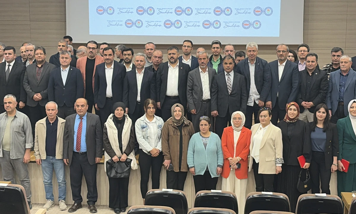 Eğitim-Bir-Sen 2 No&rsquo;lu Şubede Veli Aba Yeniden G&uuml;ven Aldı