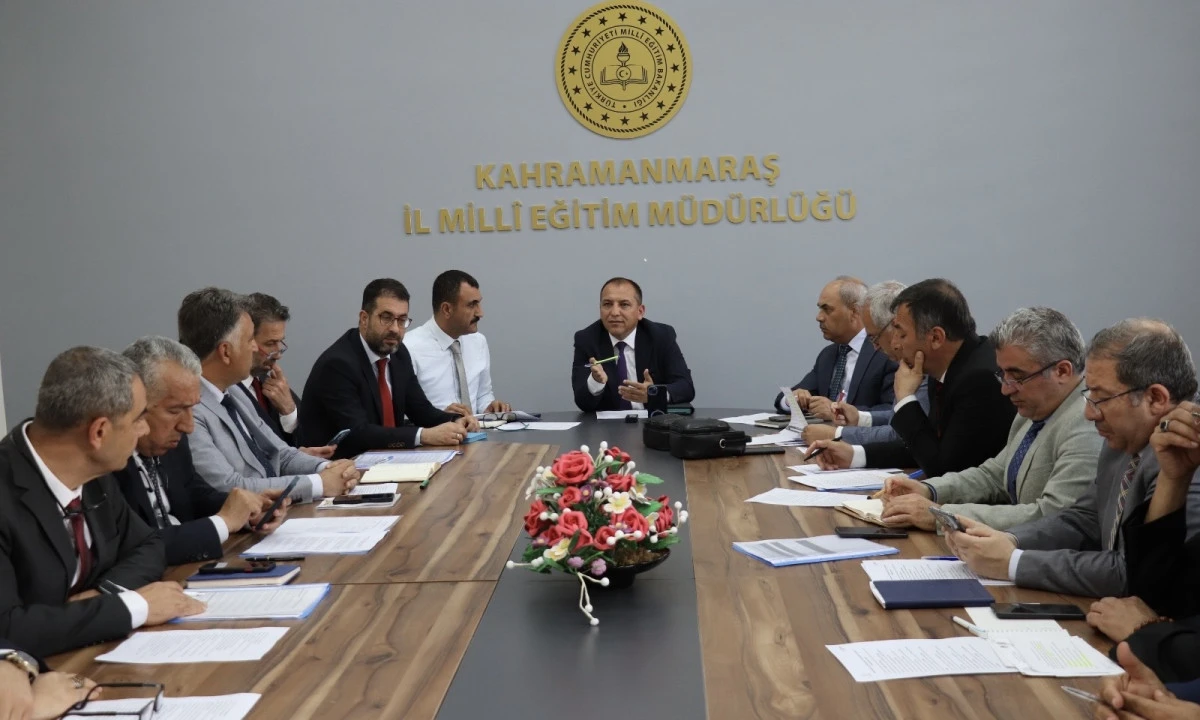 Eğitimde koordinasyon ve kalite için kapsamlı toplantı: İl Müdürü Baydur’dan net mesaj