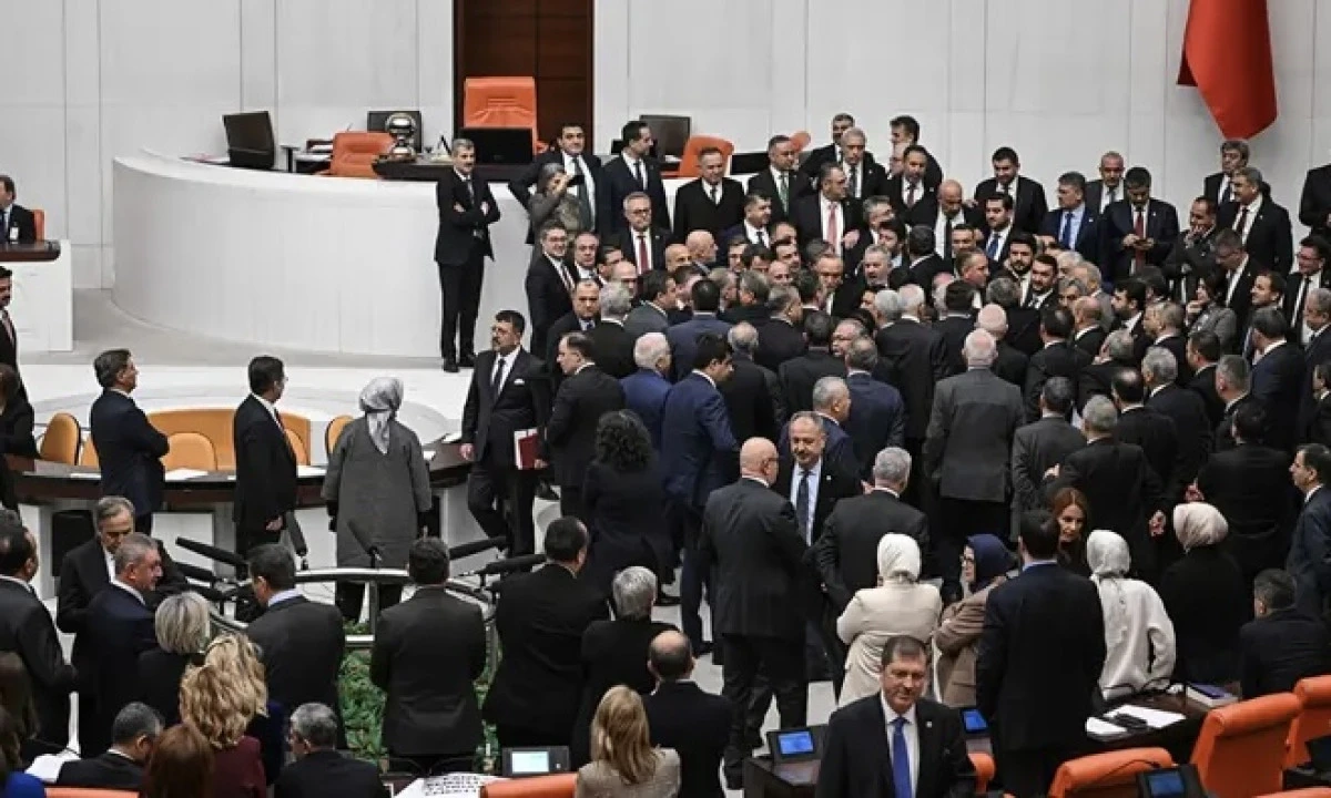 Emekli aylığı d&uuml;zenlemesi Meclis'ten ge&ccedil;ti