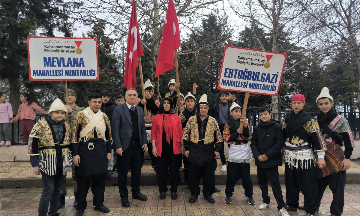 Ertuğrulgazi ve Mevlana gen&ccedil;lerinden 12 Şubat&rsquo;a coşkulu ziyaret