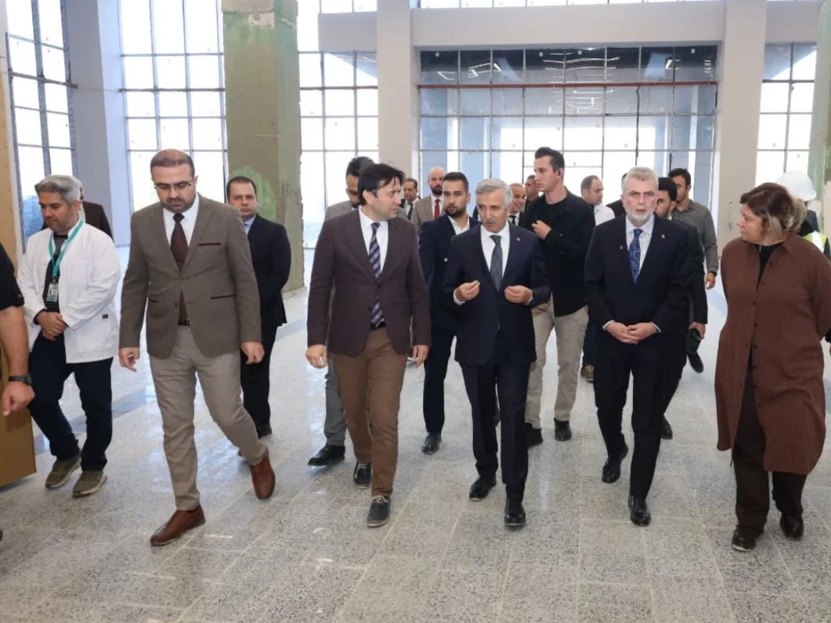 Ferhuş Sağlık Kompleksi’nde İnceleme: Vali Ünlüer ve Başkan Görgel Çalışmaları Yerinde Değerlendirdi