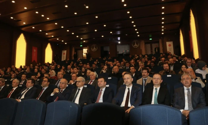 Gaziantep&rsquo;te &ldquo;Dezenformasyonla M&uuml;cadele Eğitici Eğitimi Programı&rdquo; d&uuml;zenlendi