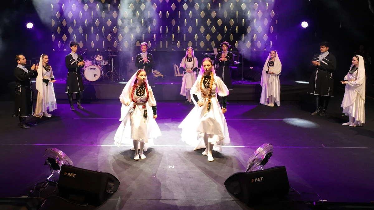 Geleneksel Ağustos Fuarı’nda Kafkas Dansı Rüzgârı Esti