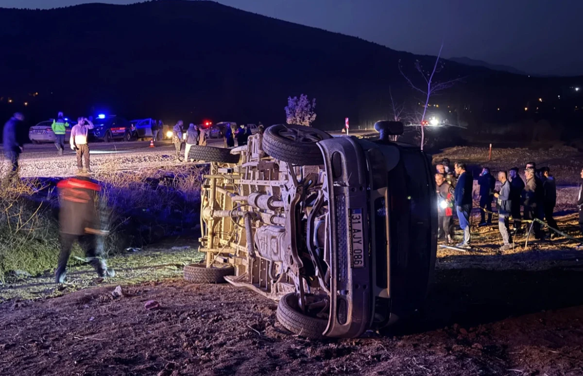 Göksun’da İşçi Servisi Devrildi: 2 Ölü, 10 Yaralı