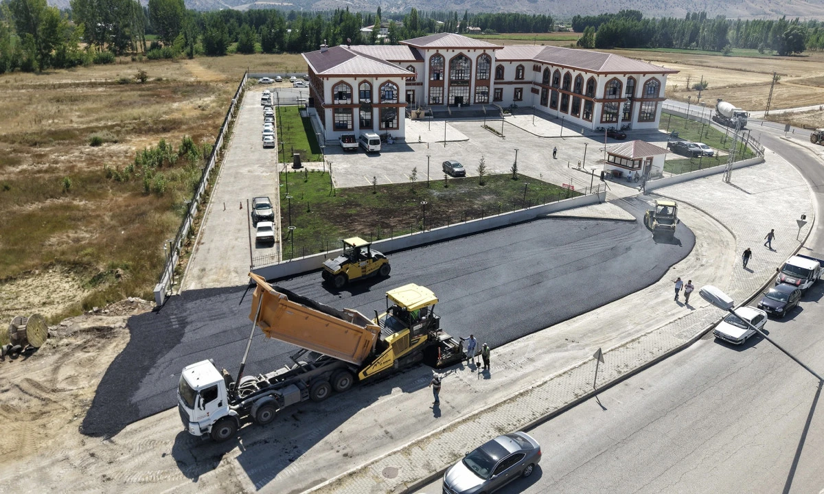 G&ouml;ksun&rsquo;un Yeni Hizmet Binasına B&uuml;y&uuml;kşehir Dokunuşu