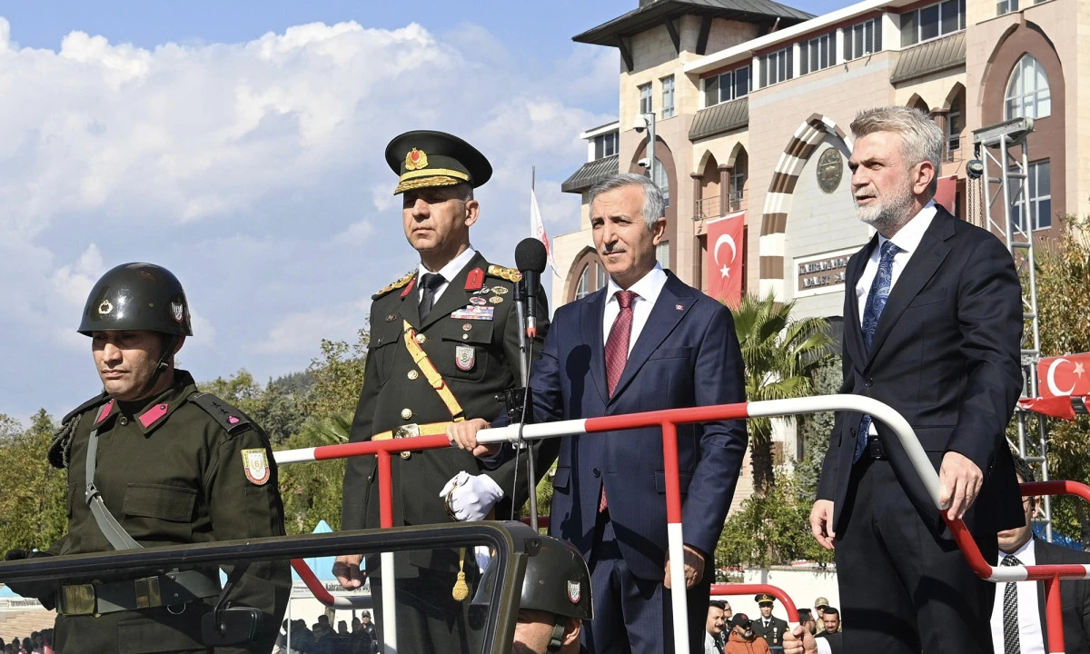 Gurur, Birlik ve Beraberlik; Cumhuriyetin 102. Yılı Coşkuyla Kutlandı