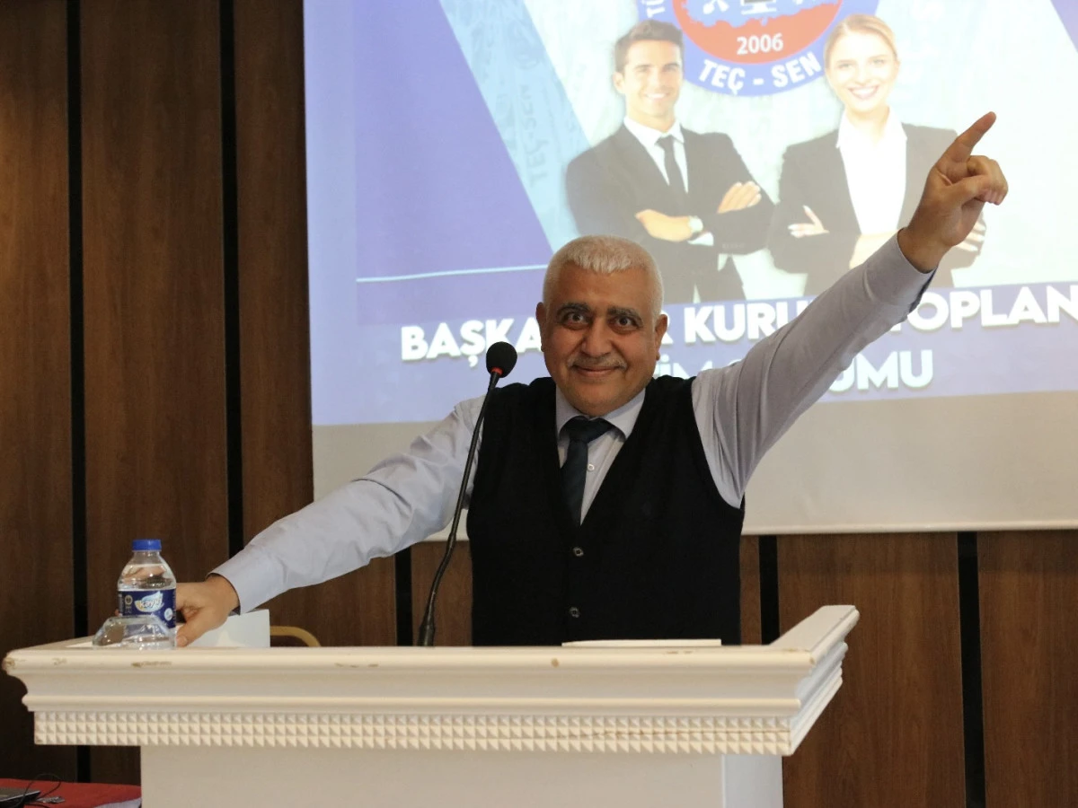 Hayatta Kalmak mı, Yaşamak mı? T&uuml;rkiye&rsquo;de &Ccedil;alışanın Dramı