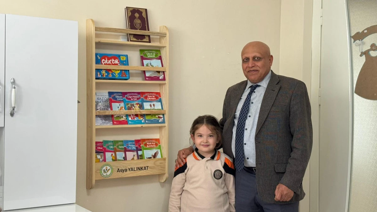 &ldquo;Her Ev K&uuml;t&uuml;phane Olsun&rdquo; Projesiyle 170 &Ouml;ğrencinin Evine K&uuml;t&uuml;phane Kuruldu