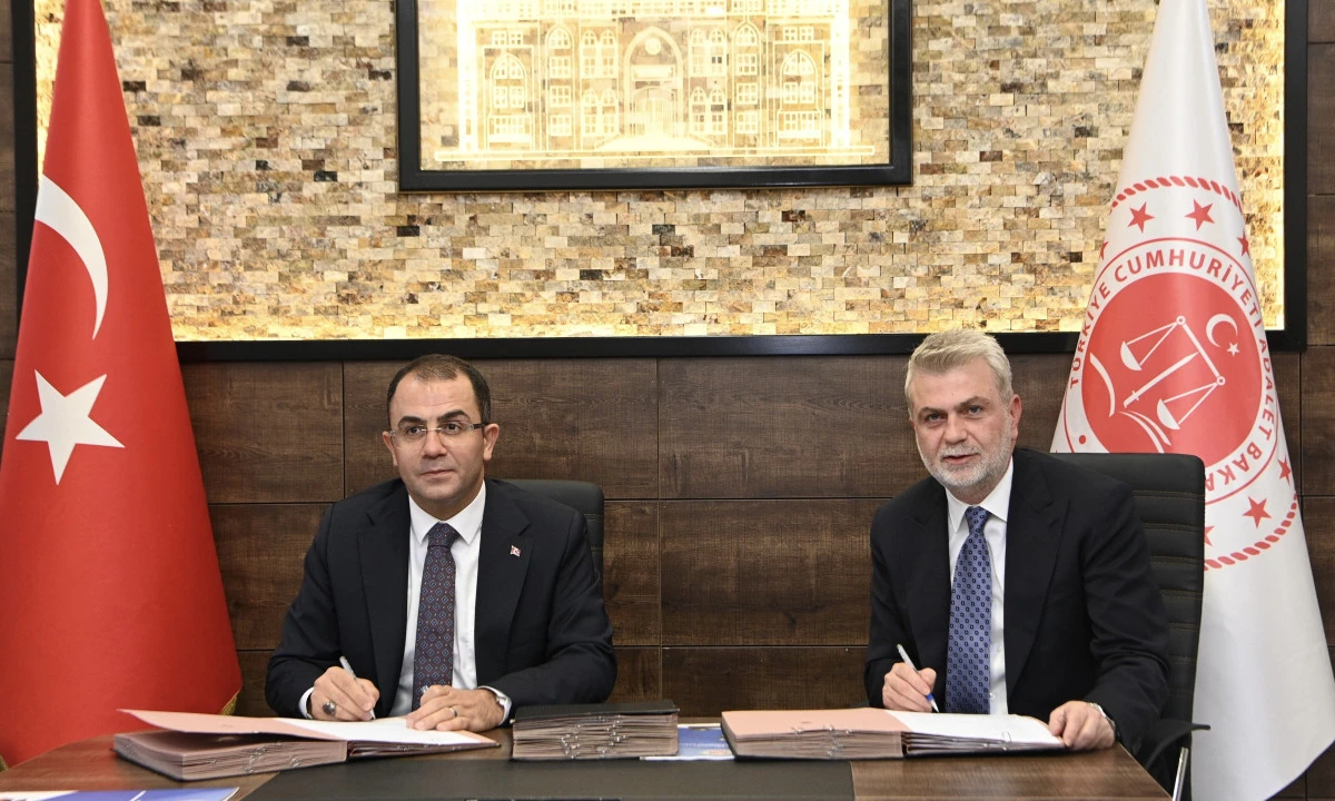 H&uuml;k&uuml;ml&uuml;lerin Topluma Kazandırılmasına Y&ouml;nelik &Ouml;rnek Projede İmzalar Atıldı