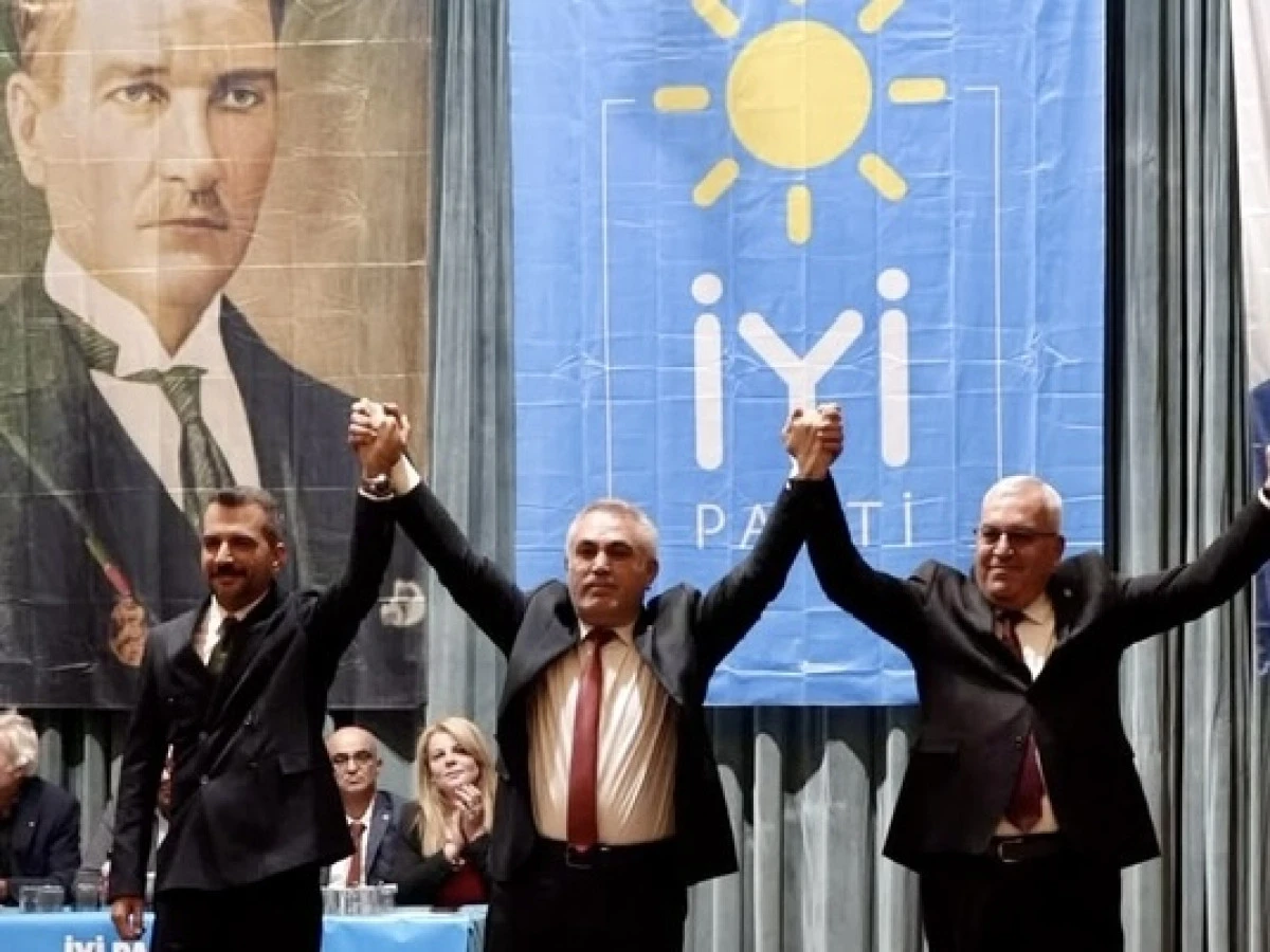 Hüseyin Gürbak, İYİ Parti Onikişubat İlçe Başkanı Seçildi