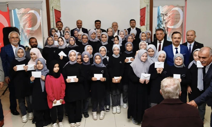 “İmam Hatipli Olmak İstiyorum” Yarışmasında Ödüller Sahiplerini Buldu