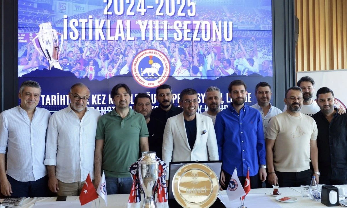 İstiklalspor&rsquo;dan Duygusal Mesaj: &ldquo;Asıl Şampiyonluk Bu Şehrin Tek Y&uuml;rek Olmasıdır&rdquo;