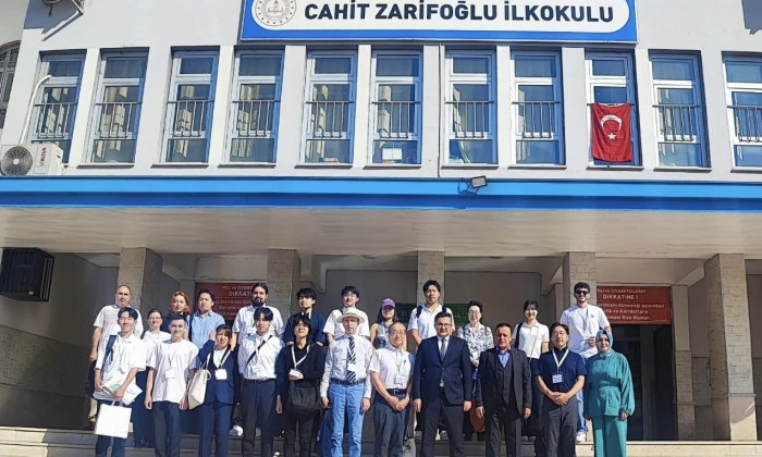 Japon Heyetten Cahit Zarifoğlu İlkokuluna Anlamlı Ziyaret