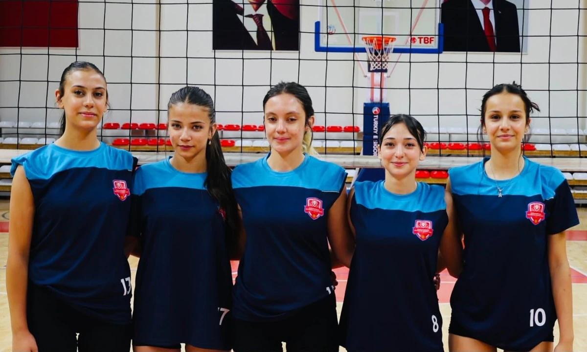 Kahramanmaraş B&uuml;y&uuml;kşehir Belediyespor&rsquo;da 5 Gen&ccedil; Sultan A Takımda!