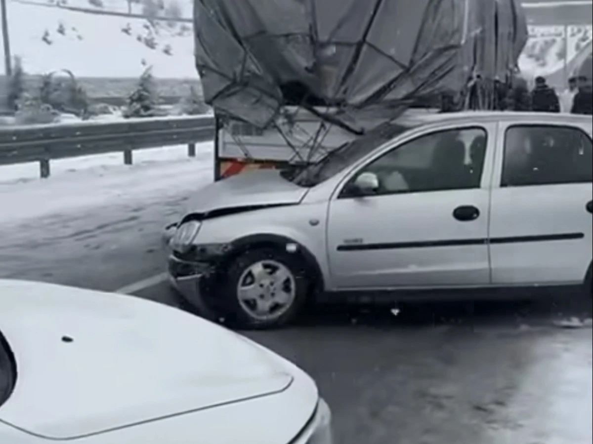 Kahramanmaraş G&ouml;ksun Yolunda Zincirleme Kaza Ve Uyarı!