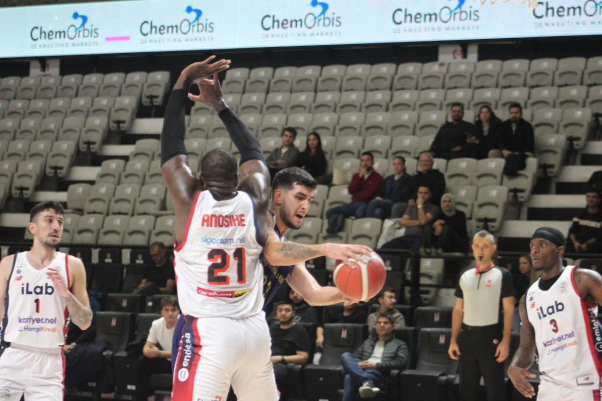 Kahramanmaraş Kipaş İstiklal Basketbol, İstanbul Deplasmanında Tarihi Galibiyet 88-92