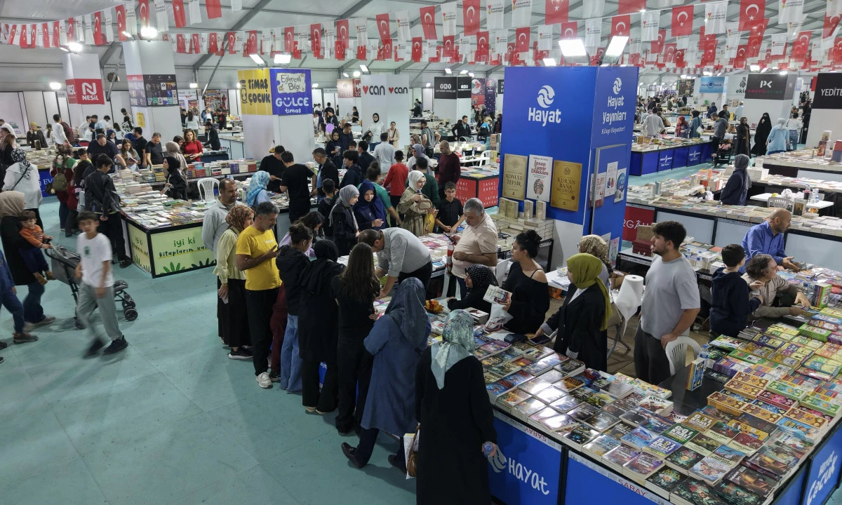 Kahramanmaraş Kitap Fuarı&rsquo;nda Dokuzuncu G&uuml;n Yoğunluğu