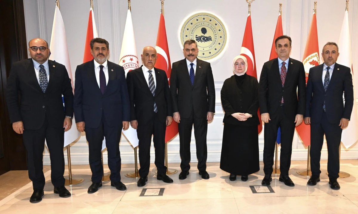 Kahramanmaraş Milletvekilleri İ&ccedil;işleri Bakanı Mustafa &Ccedil;ift&ccedil;i&rsquo;yi Ziyaret Etti