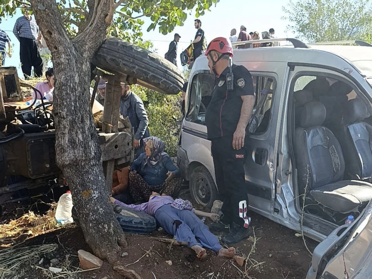 Kahramanmaraş Pazarcık’ta Trafik Kazası: Araç Şarampole Yuvarlandı, 2 Yaralı