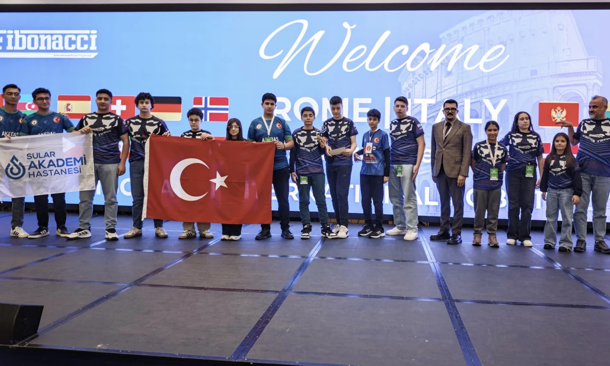 Kahramanmaraş Robotik Takımlarından Roma’da Tarihi Zafer: 18 Ülke Arasında Dünya Şampiyonlukları Kazandılar