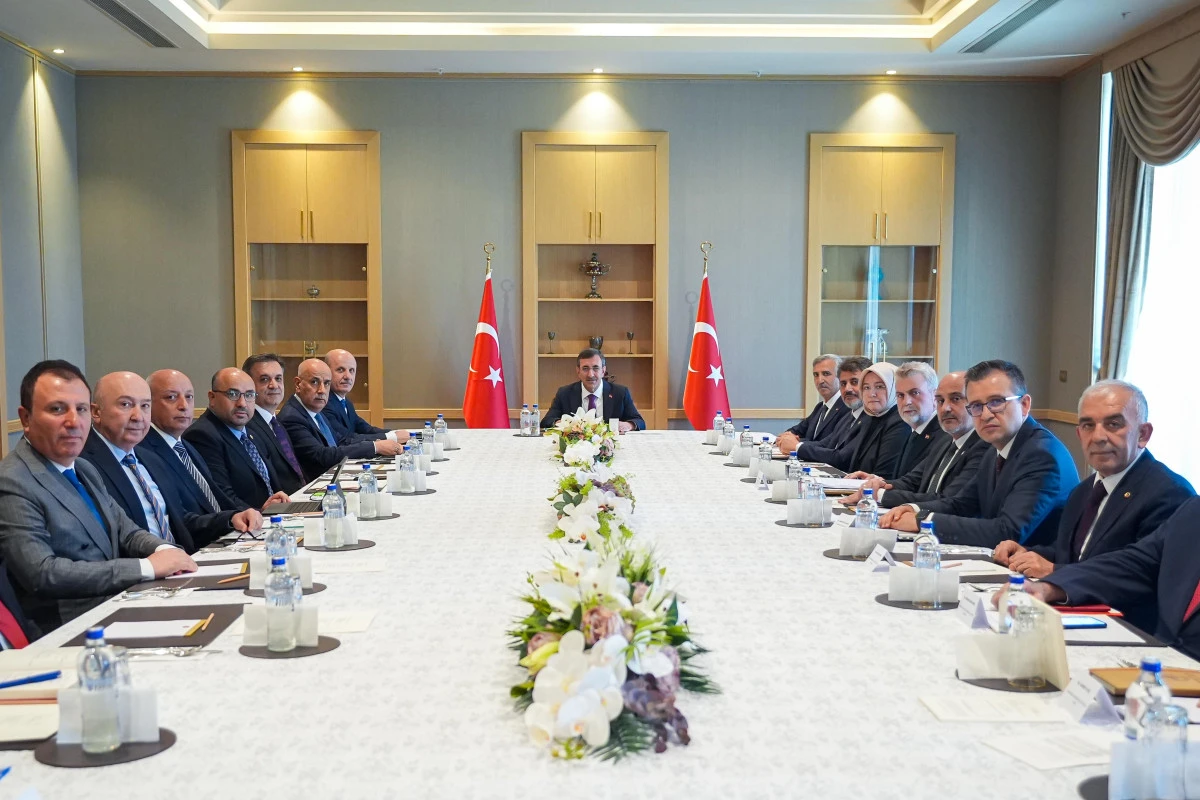 Kahramanmaraş Üniversiteleri İçin Yeniden Yapılandırma Toplantısı Gerçekleştirildi