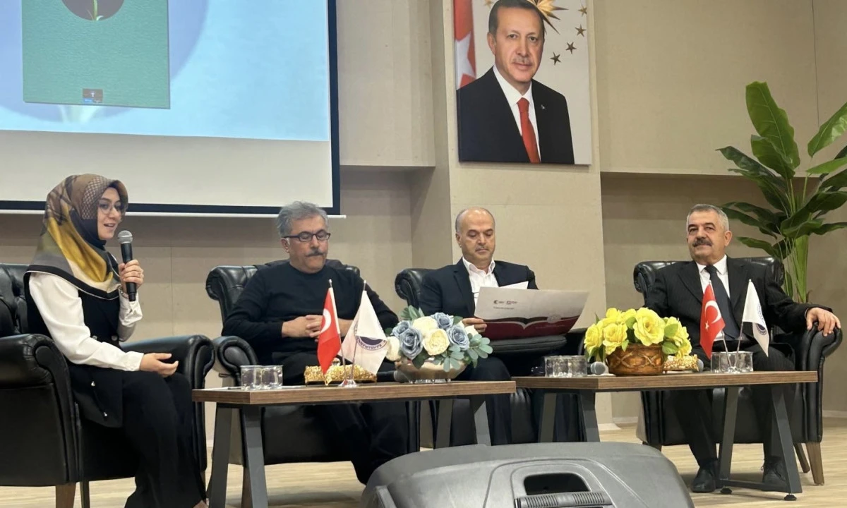 Kahramanmaraşlı Şair ve Yazarlar Kİ&Uuml; &Ouml;ğrencileriyle Buluştu