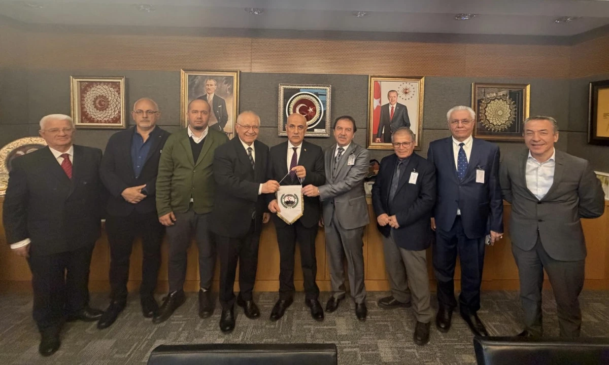 Kahramanmaraşlılardan Bakan Kirişci&rsquo;ye ziyaret